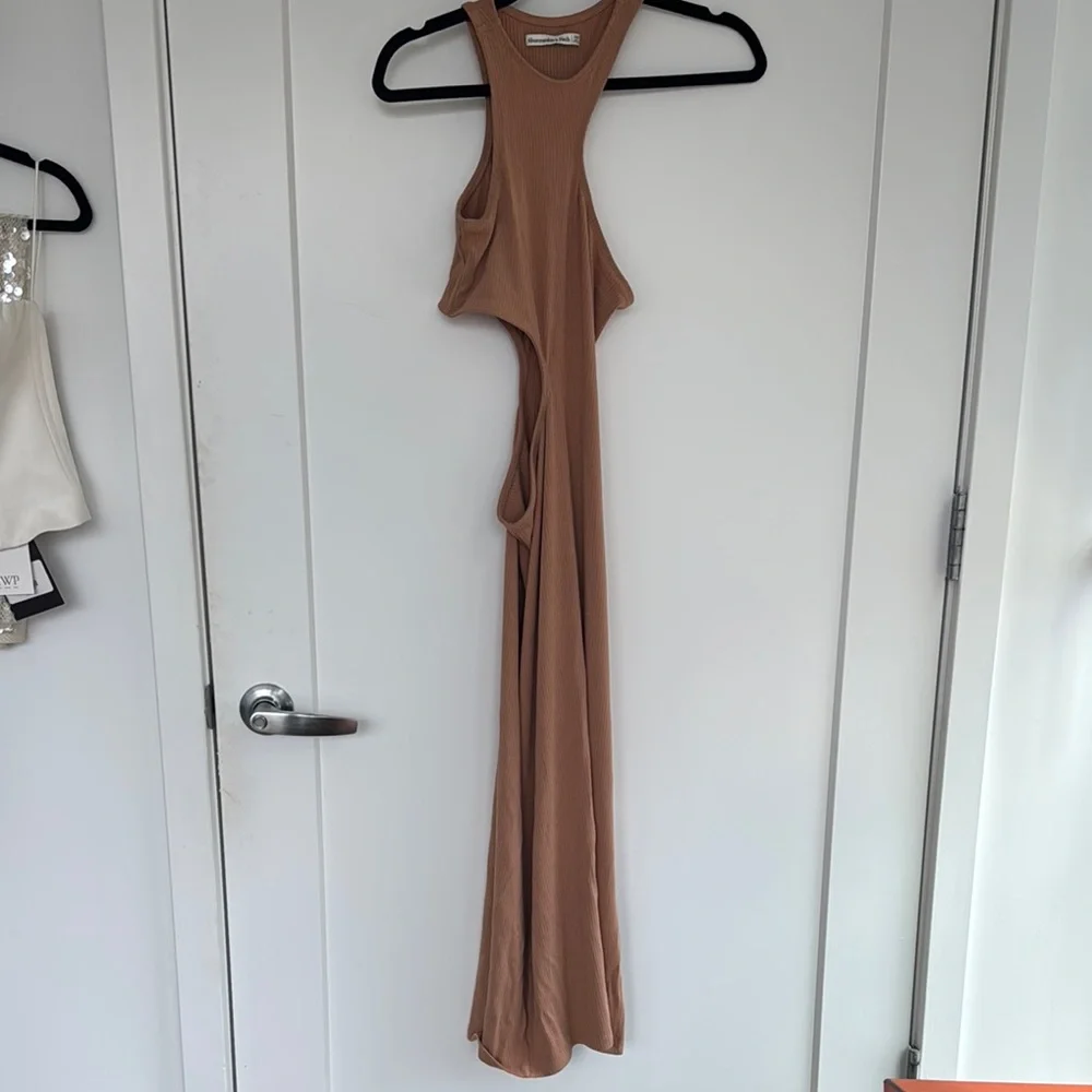 Abercrombie & Fitch Women's Tan Ribbed Maxi Dress